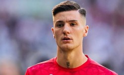 曼联前锋目标浮现！22岁身价7000万，德甲2年进27球，他愿来就买