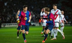 大巴黎强势登顶！巴萨稳居三甲，皇马竟仅第七？