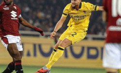 让二追三！普利西奇替补双响助AC米兰3-2逆转都灵，登顶意甲榜首