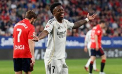 天助巴萨！奥萨苏纳1-2爆冷击败皇马，西甲榜首争夺局势复杂多变