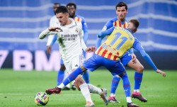 西甲榜首保卫战！皇马主场锁胜局，巴伦西亚客场难破豪门壁垒？