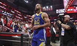 库里：进入生涯第17赛季 我依然能达到巅峰状态