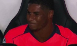 巴萨希望曼联为拉什福德降价200万！严厉管理，迟到2分钟就做替补